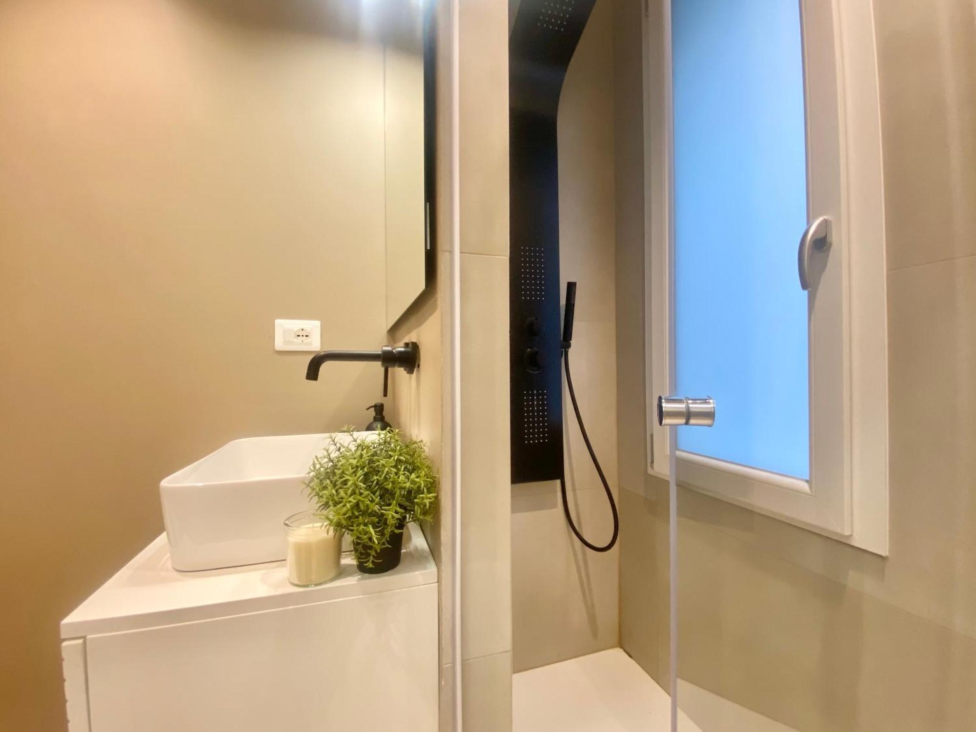 Casaviva - Apartment In The Historic Center - Sea Генуа Екстериор снимка